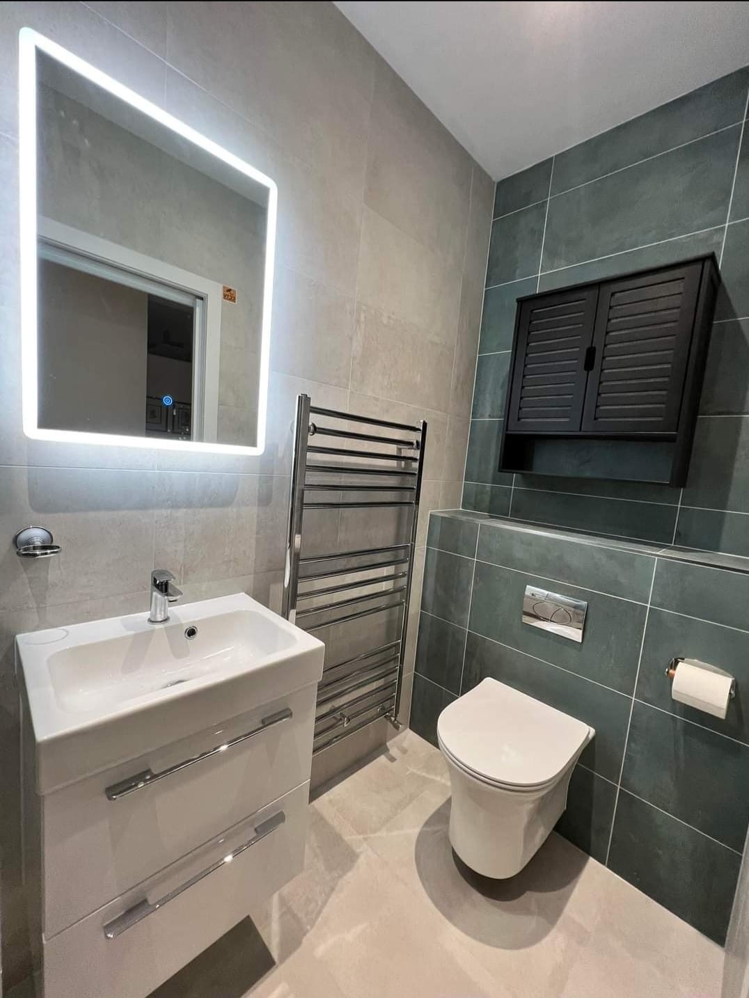 Bathroom floow and wall tiles